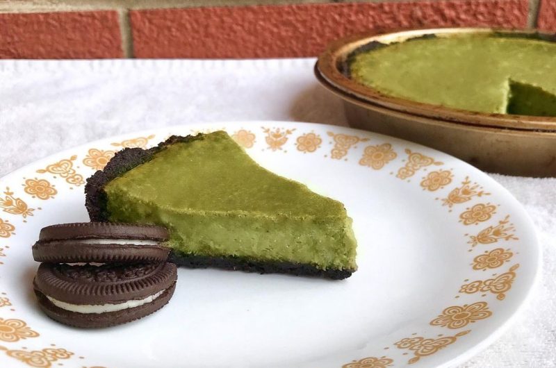 Vegan Baked Matcha Cheesecake With Oreo Crust