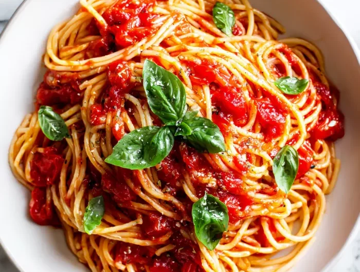 Garlic Tomato Pasta Recipe