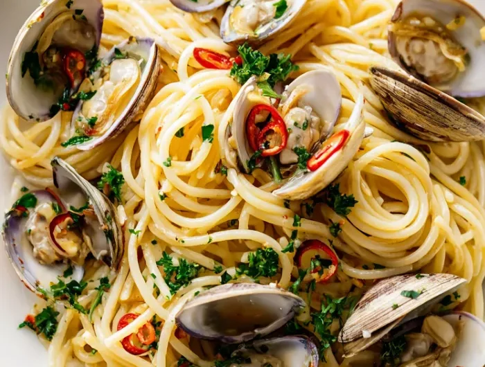 Spaghetti alle Vongole Recipe