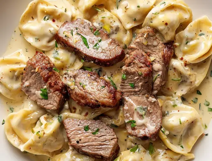 Creamy Garlic Steak Tortellini Recipe